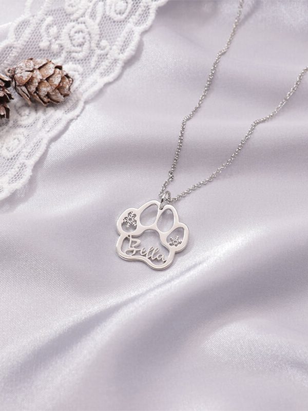 UnusualStandout Custom Dog Paw Name Necklace