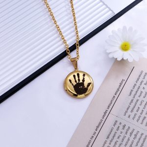 UnusualStandout #56 Personalized Handprint Necklace Photo Locket Necklace