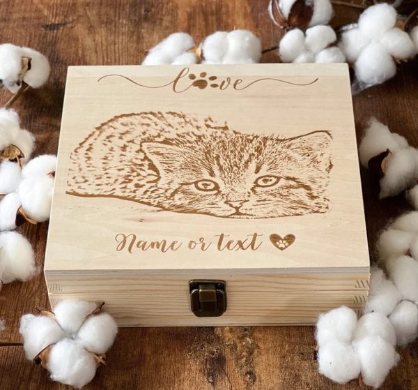 UnusualStandout #94 Custom Pet Portrait Wooden Box