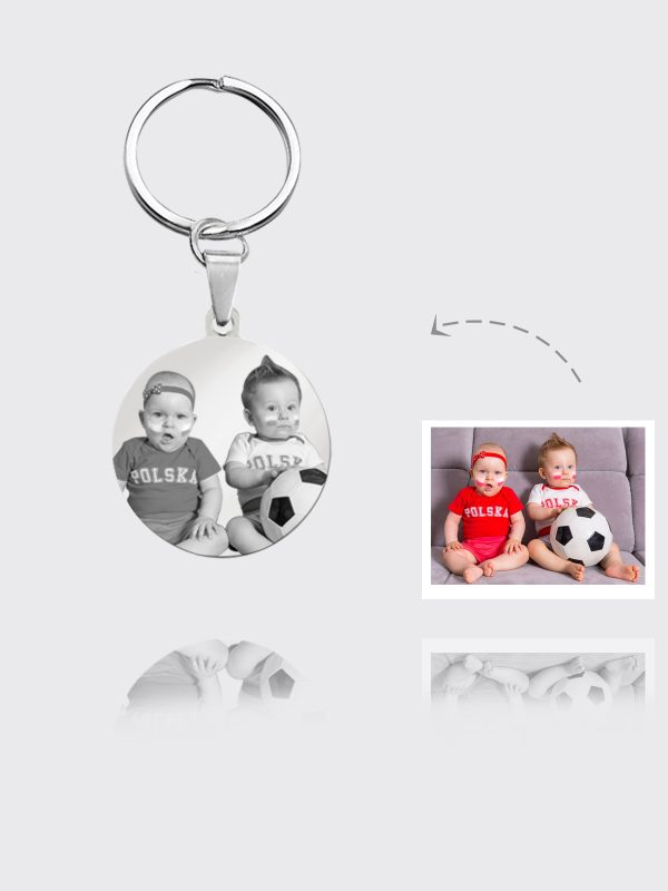 UnusualStandout #580 Personalized Photo Keychain Titanium Steel Round-Shaped